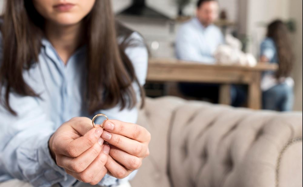 how much does a contested divorce cost in virginia